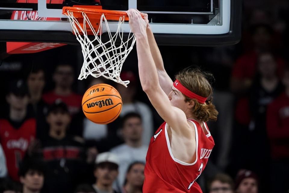 灰熊签下一名大个子落选秀，他在夏季联赛期间的表现非常一般？